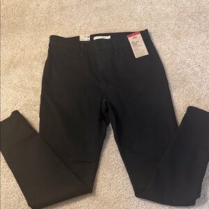 NWT Levi's Women's Classic Black Skinny 720 High-Rise Super Skinny Jeans Size 31